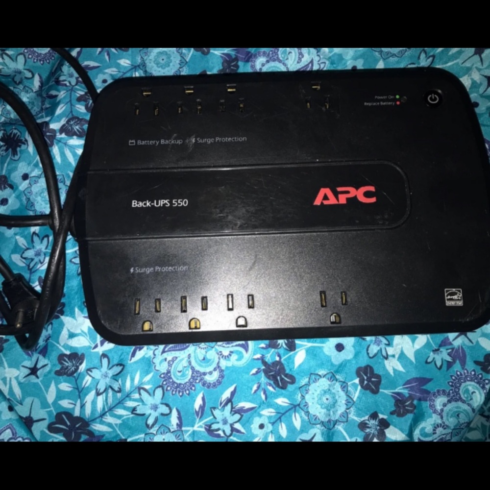 Excellent condition battery charger !!